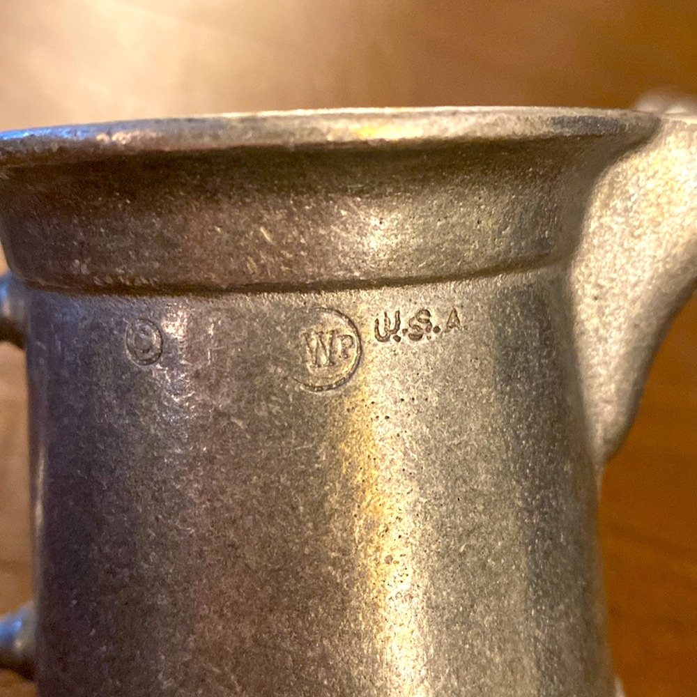 Wilton Armetale Pewter Covered Cream & Sugar - Picture 6 of 9